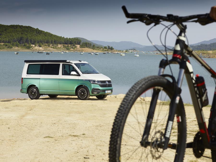  Volkswagen California Beach (T6.1) 2019 года  (WW) (фото 12 из 33)